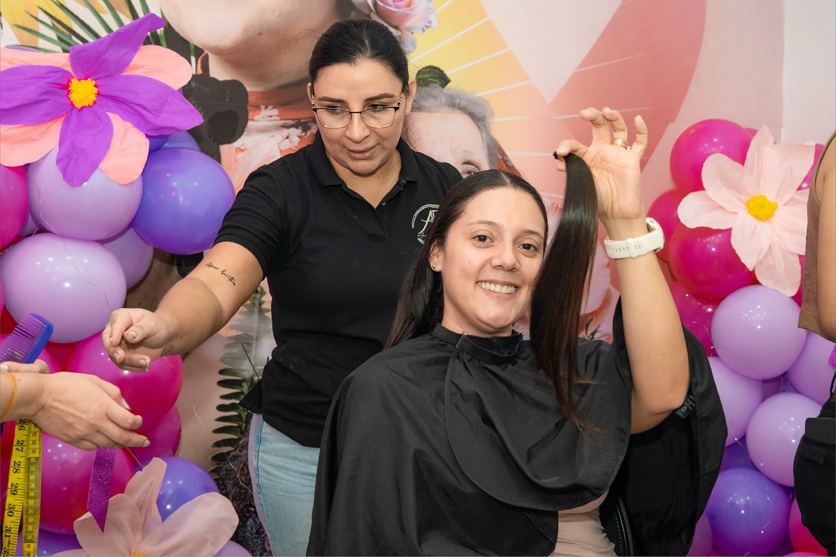 Foto 2 de la donación de cabello
